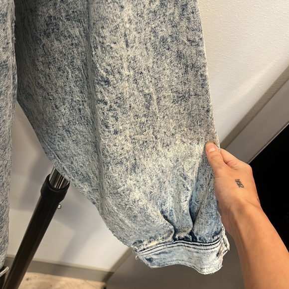 Oversized jean jacket - Picture 3 of 3